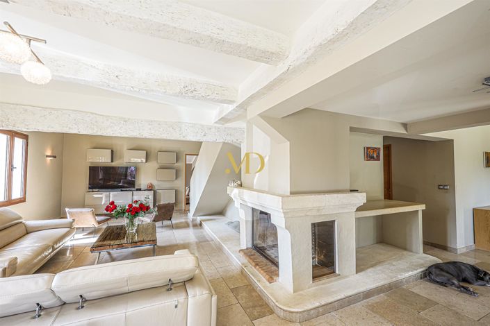 Image No.24-4 Bed House for sale