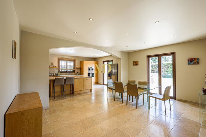 Image No.33-4 Bed House for sale