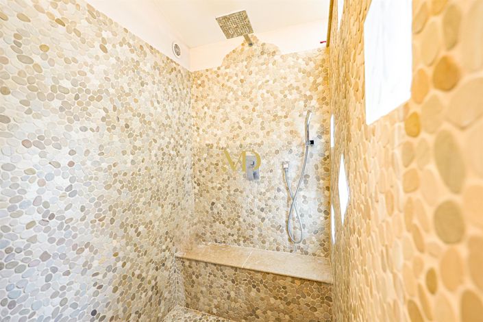 Image No.44-4 Bed House for sale