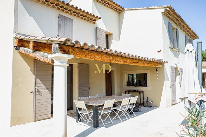 Image No.8-4 Bed House for sale