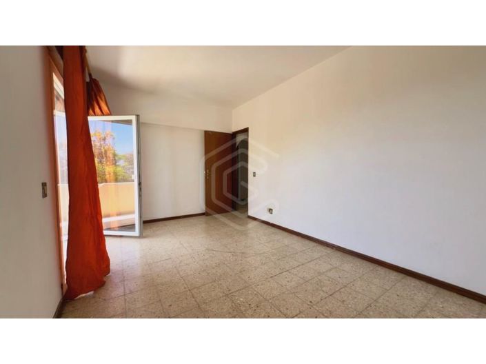 Image No.15-7 Bed House for sale