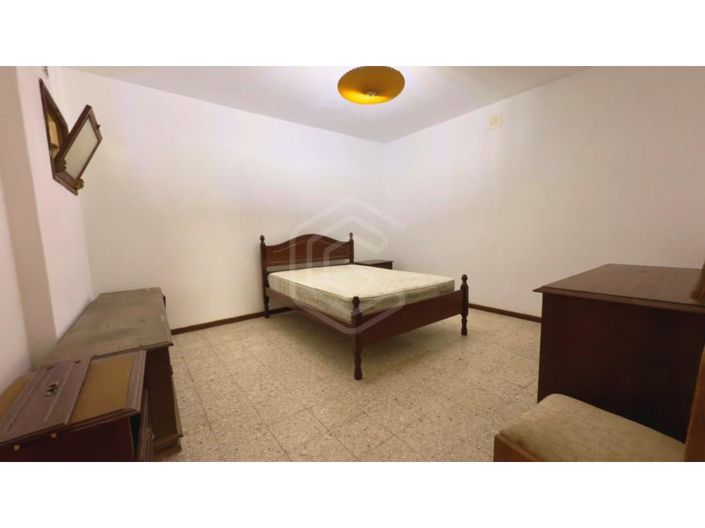 Image No.19-7 Bed House for sale