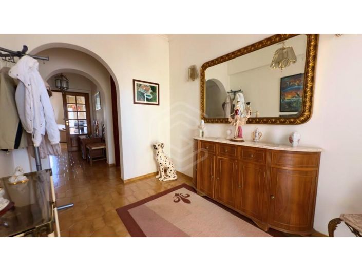 Image No.33-7 Bed House for sale