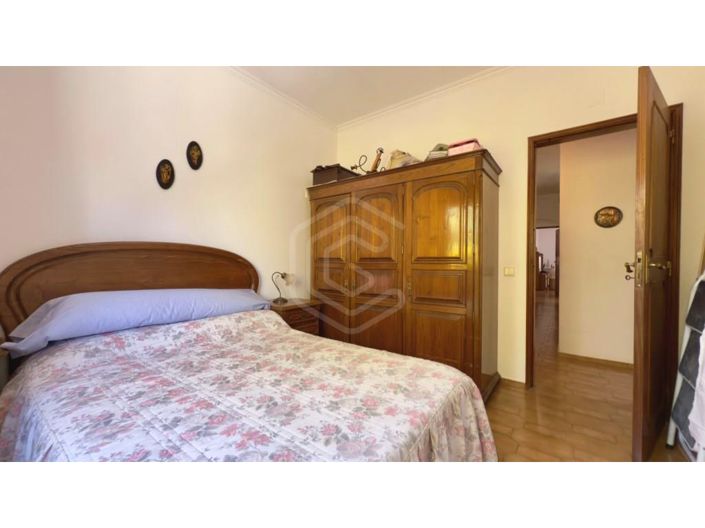 Image No.51-7 Bed House for sale