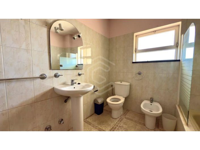 Image No.58-7 Bed House for sale