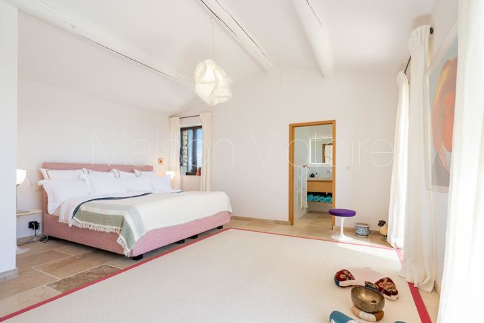 Image No.24-5 Bed House for sale