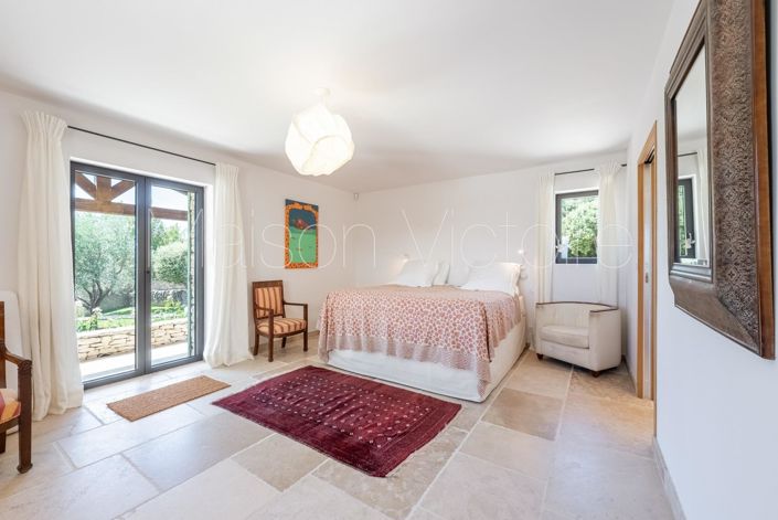 Image No.25-5 Bed House for sale