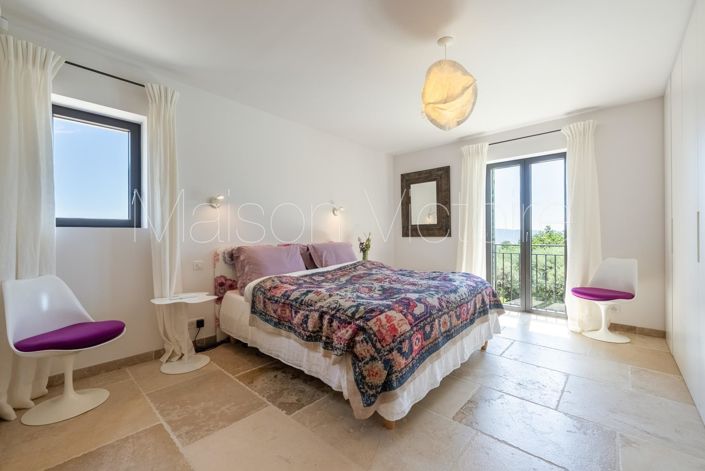 Image No.26-5 Bed House for sale