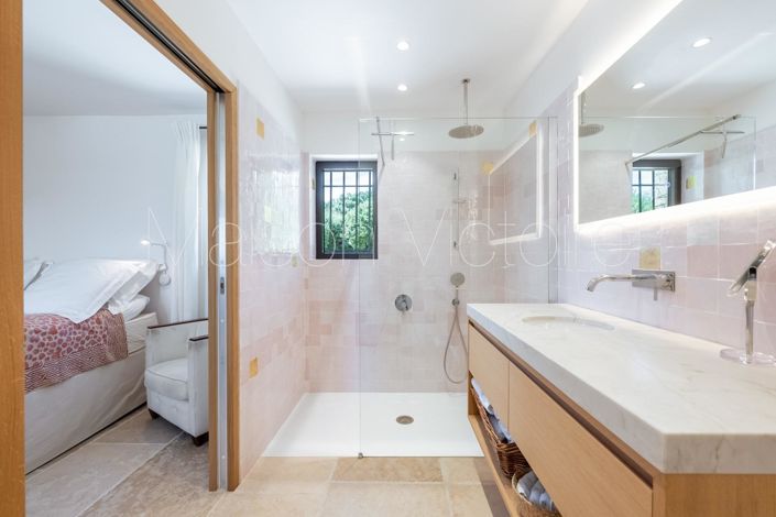 Image No.27-5 Bed House for sale