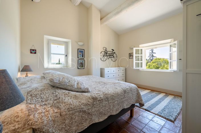 Image No.18-4 Bed House for sale