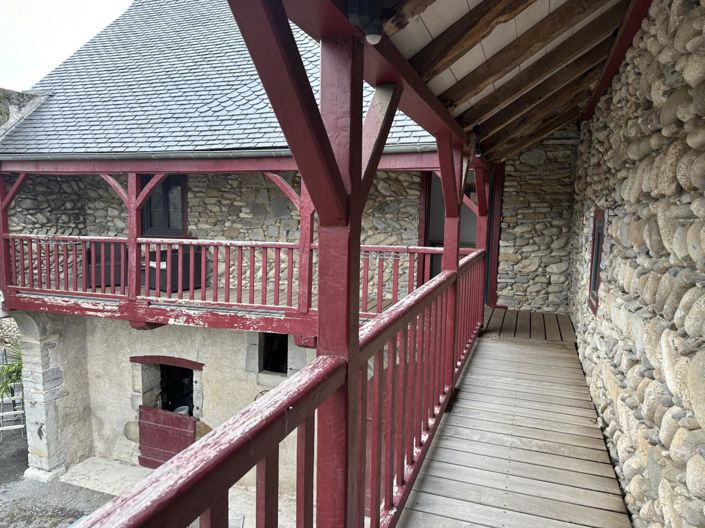 Image No.17-7 Bed House for sale