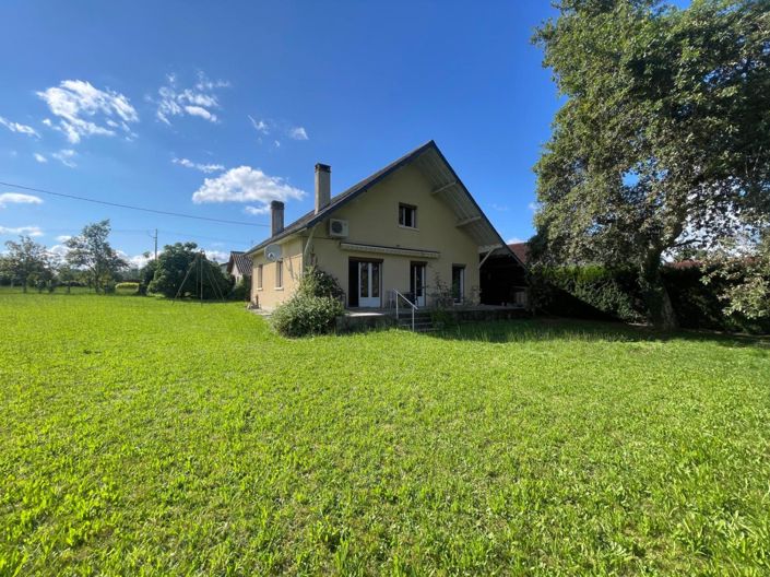 Image No.1-4 Bed House for sale