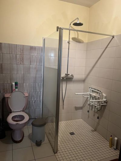 Image No.7-7 Bed House for sale