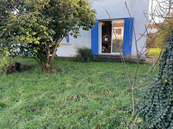 Image No.10-3 Bed House for sale