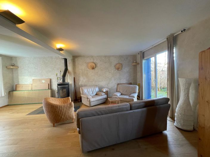 Image No.2-3 Bed House for sale