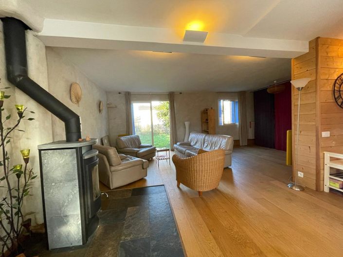 Image No.3-3 Bed House for sale