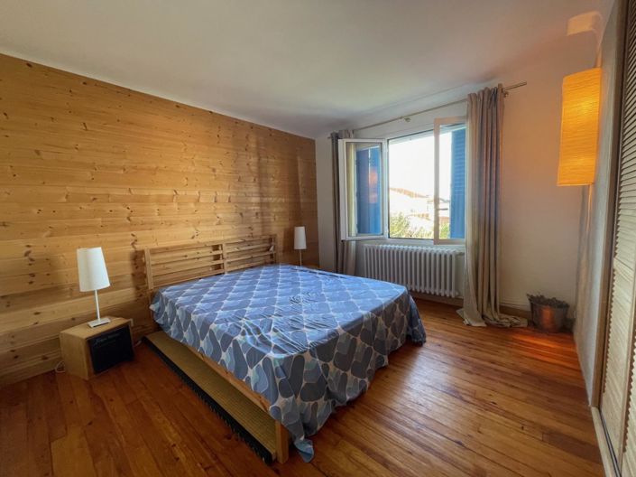 Image No.6-3 Bed House for sale