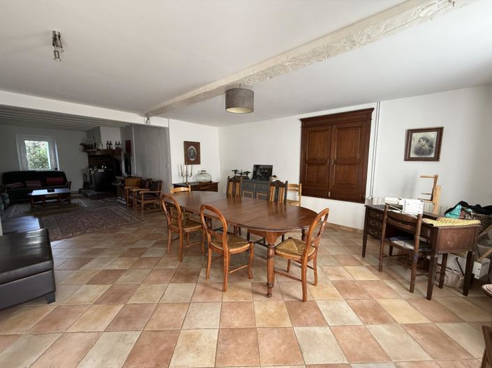 Image No.2-5 Bed House for sale