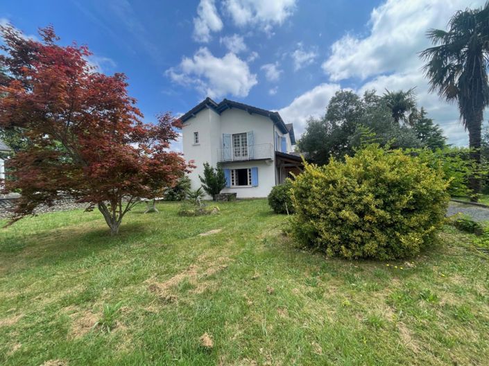 Image No.1-3 Bed House for sale