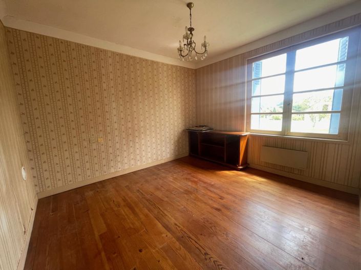 Image No.8-3 Bed House for sale