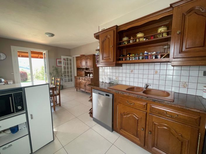 Image No.17-4 Bed House for sale