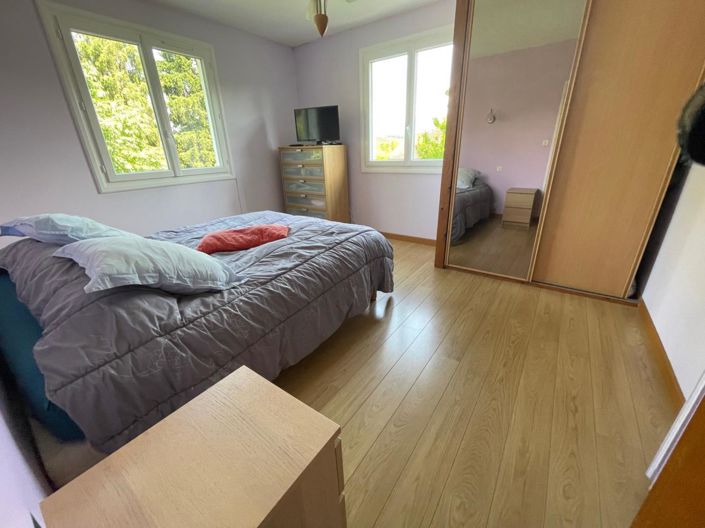 Image No.10-5 Bed House for sale