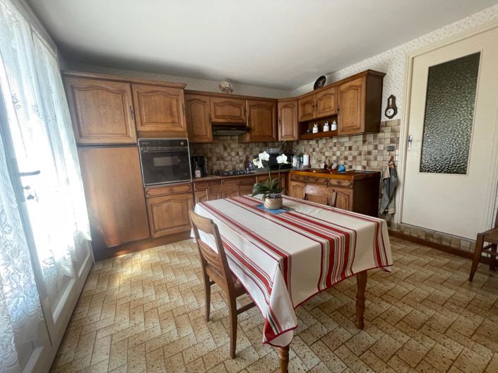 Image No.4-4 Bed House for sale