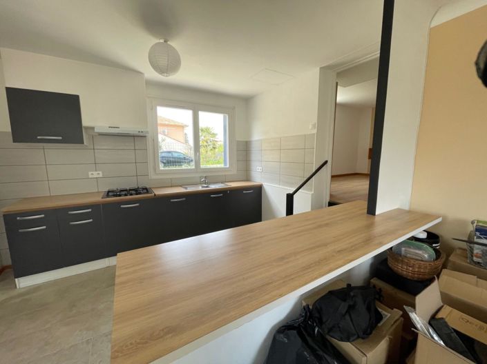 Image No.3-4 Bed House for sale