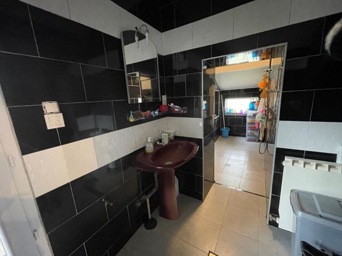 Image No.6-4 Bed House for sale