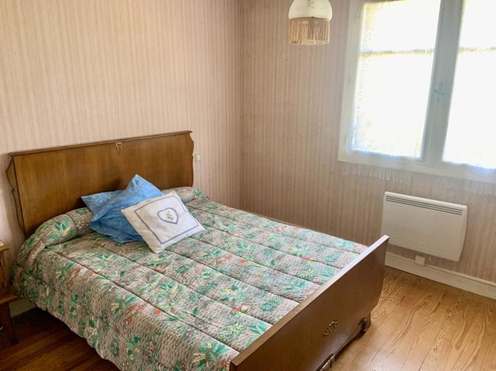 Image No.11-3 Bed House for sale