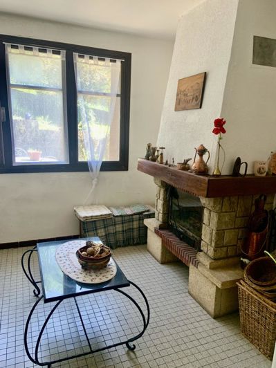 Image No.14-3 Bed House for sale