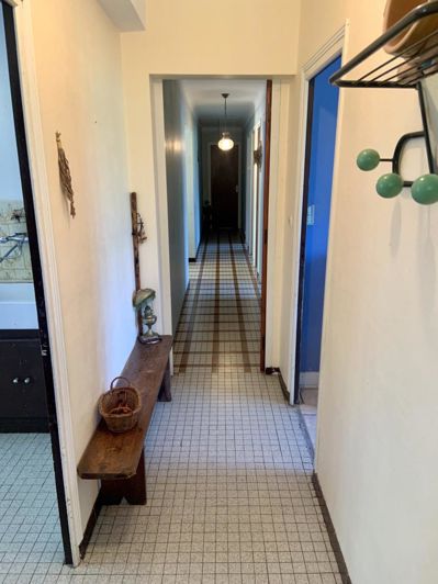 Image No.15-3 Bed House for sale