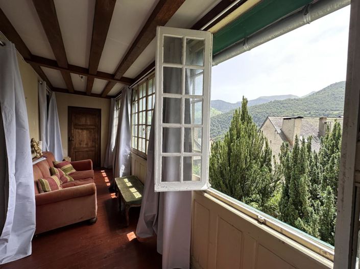 Image No.12-5 Bed House for sale