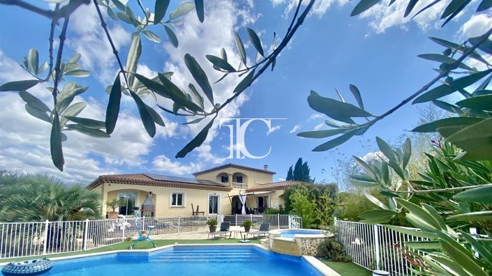 Image No.1-5 Bed House for sale