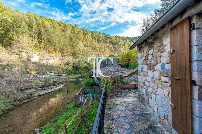 Image No.16-10 Bed House for sale