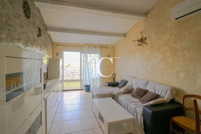 Image No.13-3 Bed House for sale