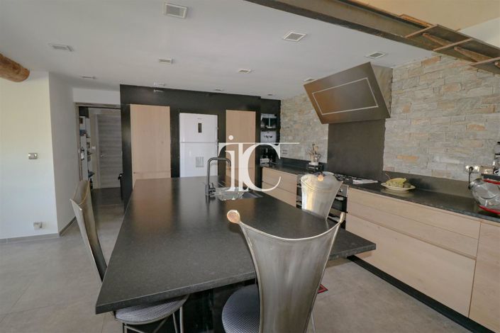 Image No.5-3 Bed House for sale