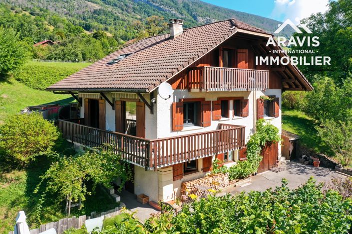 Image No.1-3 Bed House for sale
