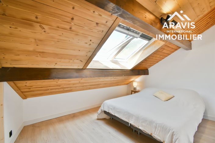 Image No.11-3 Bed House for sale