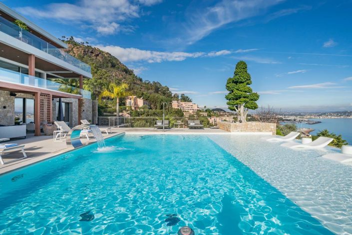 Image No.23-7 Bed House for sale