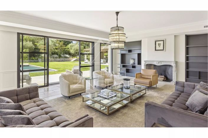 Image No.5-5 Bed House for sale