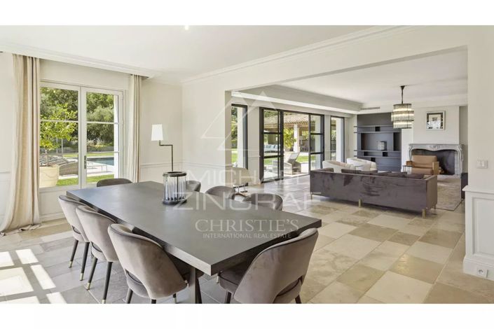 Image No.6-5 Bed House for sale