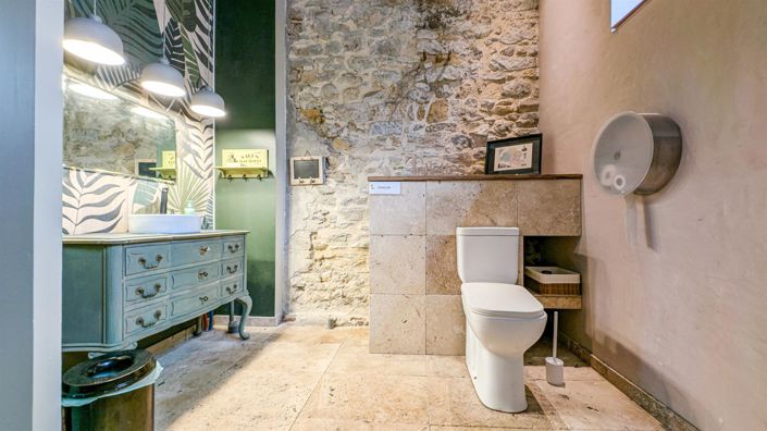 Image No.16-10 Bed House for sale