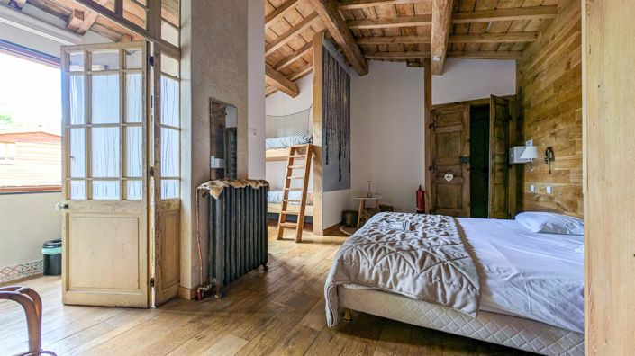 Image No.19-10 Bed House for sale