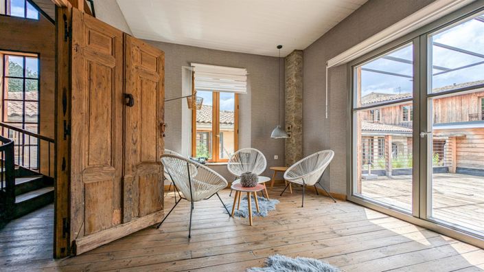 Image No.4-10 Bed House for sale