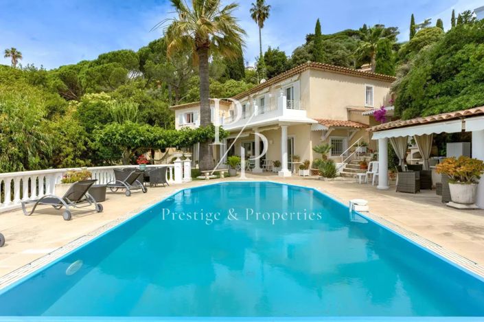 Image No.2-5 Bed House for sale