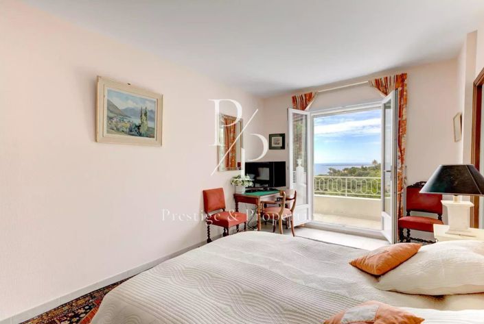 Image No.6-5 Bed House for sale