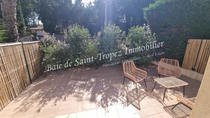 Image No.1-2 Bed House for sale