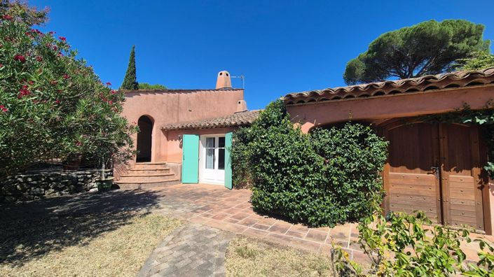 Image No.10-3 Bed House for sale