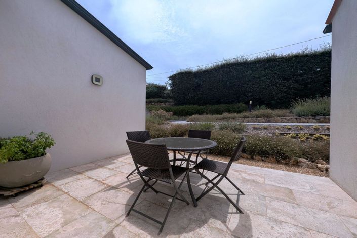 Image No.12-5 Bed House for sale